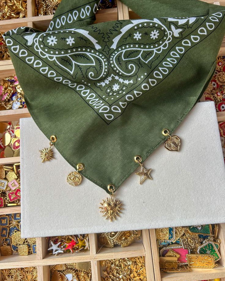 Atelier Charms Colliers & Bandanas - 05 juillet